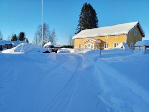 Ristijärven Pirtti Cottage Village