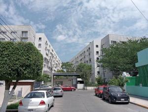 Tranquilo y moderno dpto en buena zona de GDL