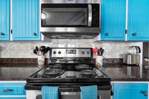 Jay`s Nest Brunswick Vacation Rentals Ocean front home