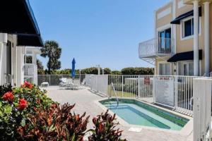 Oceanview Penthouse Deluxe - Sleeps 6 206