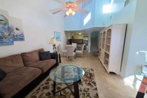 Oceanview Penthouse Deluxe - Sleeps 6 206