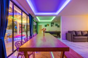 U TOO!! Poolvilla Huahin