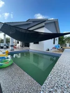 Homestay PCB Villa MamaKaya - Kampong Semut Api