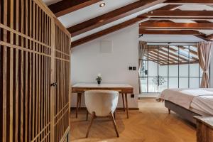 Villa Cypress Estate