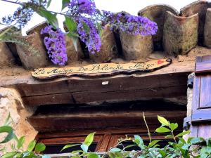 La Maison De Blanche Neige