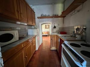 Maisons de vacances Propriete d'une chambre avec piscine partagee a Valleraugue : photos des chambres