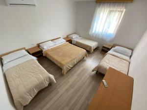 Family Room with Bathroom room in Pansion Maglica