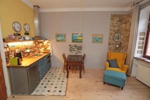 Green Tree Apartment