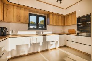 Beautiful Villa Angelina with Private Pool and Sauna