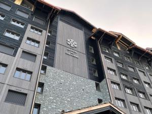 T2 Courchevel 1850, accès piste, parking inclus - FR-1-514-22