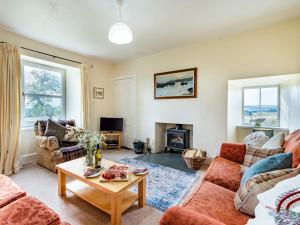 3 bed in Carron CA227