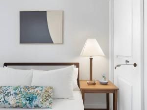 Modern & Fully Furnished 1BR Apartment - Oakdale 3S