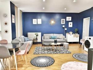 Quiet apartment near Saint-Lazarre - 10P