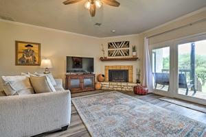 Canyon Lake Retreat in the Texas Hill Country!