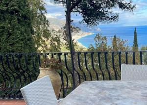 CASA LUDOVICA TAORMINA with Sea View Terrace