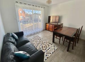 La spacieuse - 4 chambres - RER C 10min - Paris