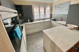 La spacieuse - 4 chambres - RER C 10min - Paris