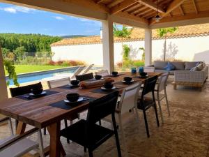 Villas Villa de 4 chambres avec piscine privee terrasse et wifi a Malaucene : photos des chambres