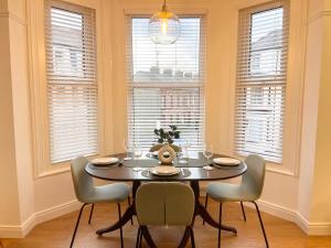 Luxury 2 Bed Apartment