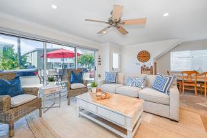 Giant 7 Bedroom Home with 3 separate Condos - Ubytování bez kategorie ve městě Newport Beach