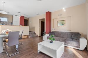 Holiday home Sofia with private pool and stunning view of the sea