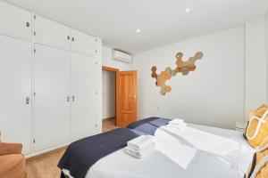 Salt & Sweet, city center and beach