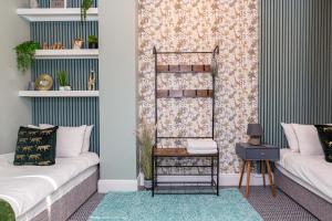 Stylish Seafront Apartment - Sleeps 6 - Gateway to the Lakes