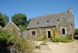Maison confortable près de la mer à Guimaëc avec terrasse. - Guimaëc