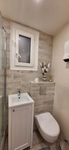 Studio lumineux avec parking proche Monaco, Nice, plage et gare