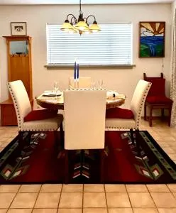 Downtown Historic East-Side Coyote House 2B 2BA - Glorieta