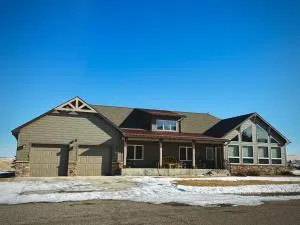 Pine Ridge Paradise - Columbus