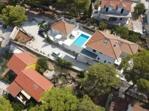 Villa Marumare - Ložišće