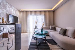 Luxoria by ShortStayMaroc, Studio Moderne et Chic, Parking, Quartier Central