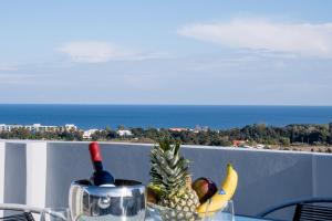 E&A luxury apartment with sea view