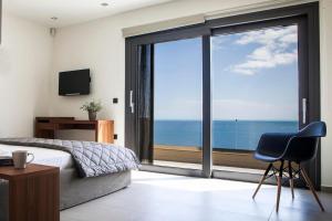 Christina by Vintage Travel