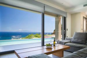 Christina by Vintage Travel