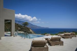 Christina by Vintage Travel