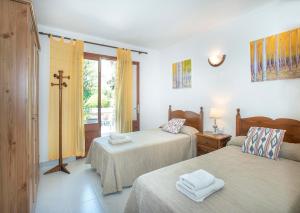 Can Piña by Vintage Travel