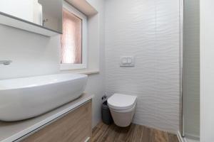 Apartments by the sea Baska, Krk - 22406