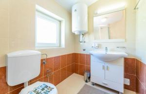 Apartments with parking space Baska, Krk - 22411