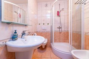 Apartments by the sea Baska, Krk - 22410