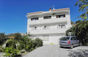 Apartments with parking space Banjol, Rab - 22422