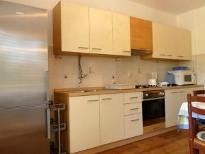 Apartments by the sea Barbat, Rab - 22423