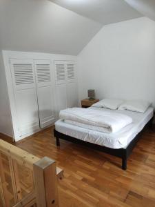 Maisons de vacances Propriete d-une chambre avec terrasse a Cosne Cours sur Loire : photos des chambres