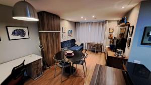 Flat Confortável - Academia - Piscina - Garagem - melhor localização do Itaim Bibi