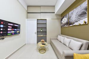 Macy Apt @ Rivergate - Infinity Pool. Center Ben Thanh