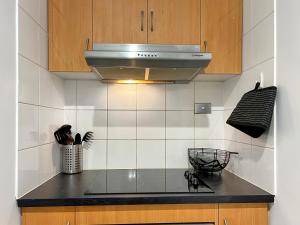 Funky Fitzroy apartment so close to the action