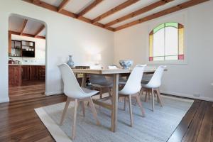 Thrower Cottage: Gateway to the Cataract Gorge