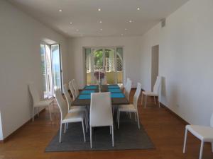Villa 5 pièces + T2, piscine, clim, bord de mer, 10-12 pers - FR-1-780-3