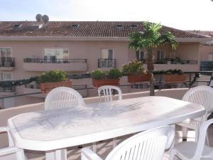 Appartements Appartement Sainte-Maxime, 5 pieces, 8 personnes - FR-1-780-30 : photos des chambres